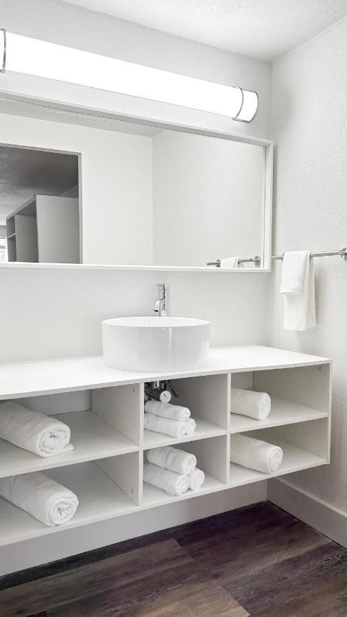 Golden Isles Inn & Suites Brunswick Εξωτερικό φωτογραφία