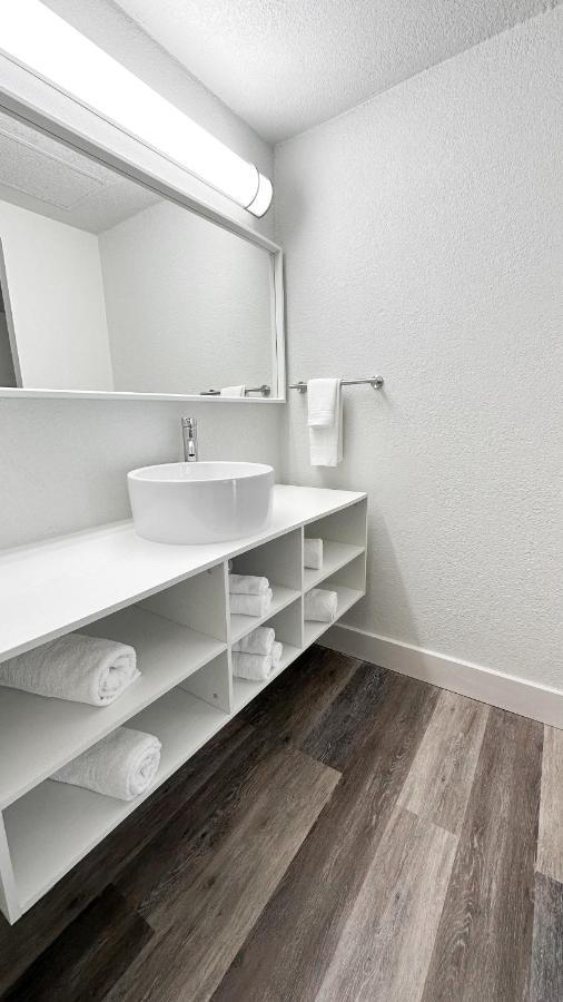 Golden Isles Inn & Suites Brunswick Εξωτερικό φωτογραφία
