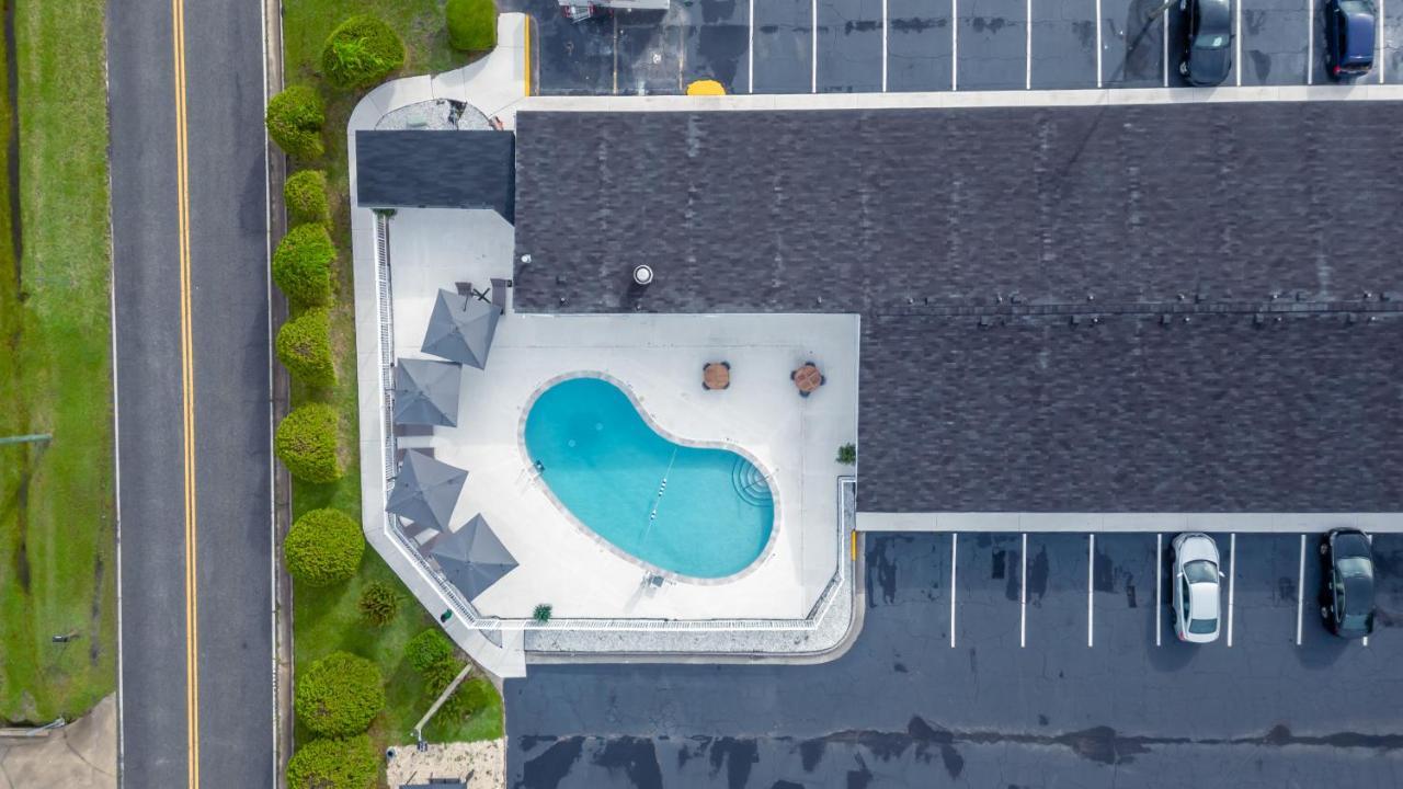 Golden Isles Inn & Suites Brunswick Εξωτερικό φωτογραφία