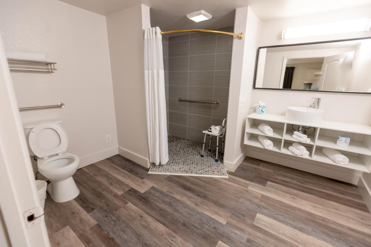 Golden Isles Inn & Suites Brunswick Εξωτερικό φωτογραφία
