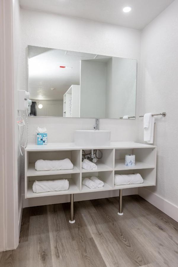 Golden Isles Inn & Suites Brunswick Εξωτερικό φωτογραφία
