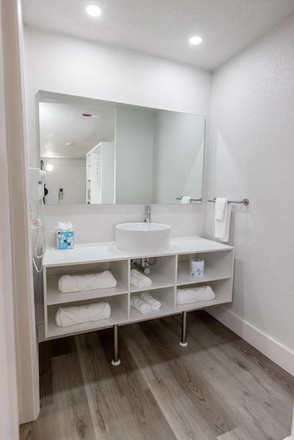 Golden Isles Inn & Suites Brunswick Εξωτερικό φωτογραφία