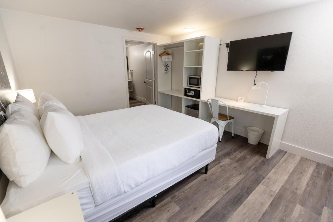 Golden Isles Inn & Suites Brunswick Εξωτερικό φωτογραφία
