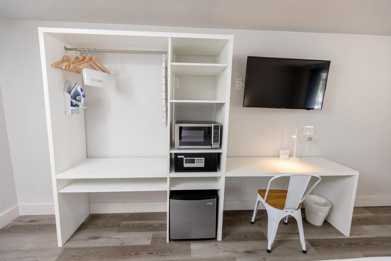 Golden Isles Inn & Suites Brunswick Εξωτερικό φωτογραφία