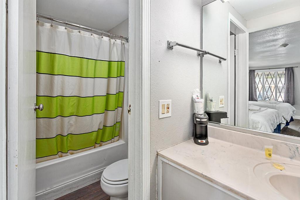 Golden Isles Inn & Suites Brunswick Εξωτερικό φωτογραφία